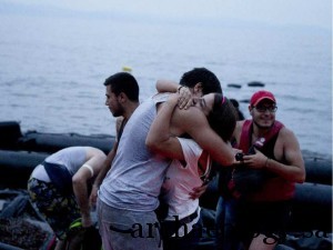 syrian-refugees-react-as-they-arrive-on-the-shores-of-the-gr